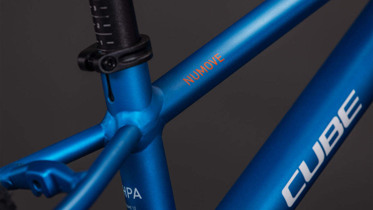 Cube Numove 120 RT  topasblue´n´nebula (2027)