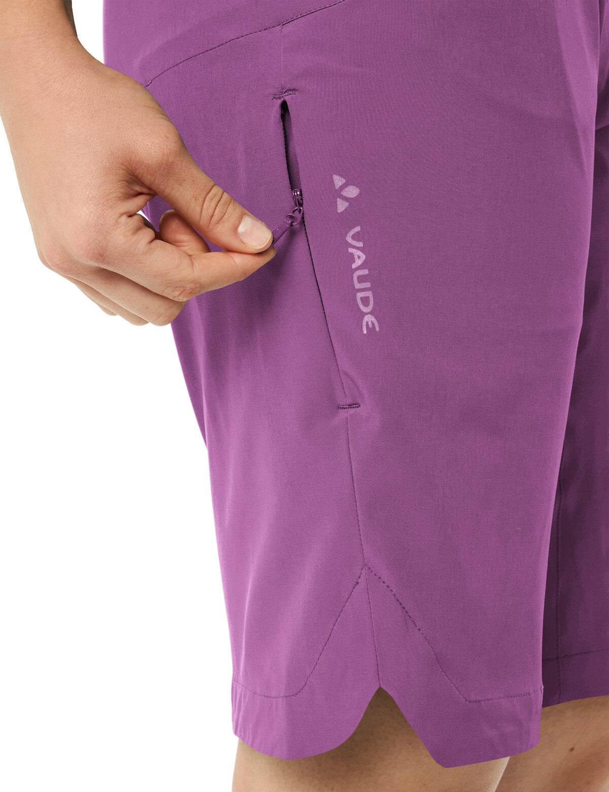 VAUDE Women's Tamaro Shorts III magenta